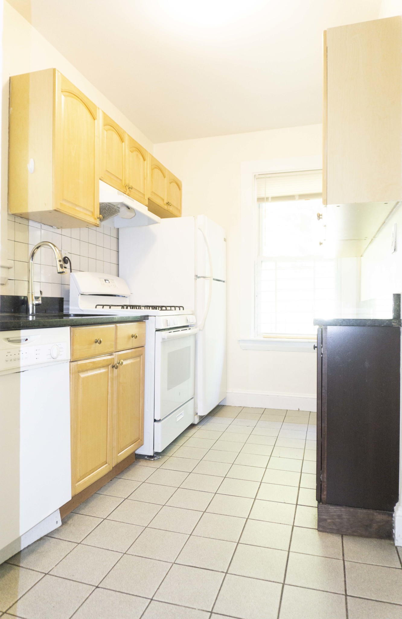 7 bed, 2 bath apartment for rent at 1788 Commonwealth Ave Unit 2, Brighton — photo 8 of 11