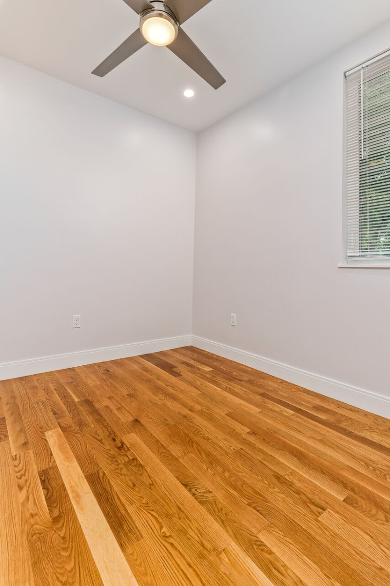 4 bed, 2 bath apartment for rent at 7 Alleghany St Unit 1, Mission Hill — photo 6 of 8
