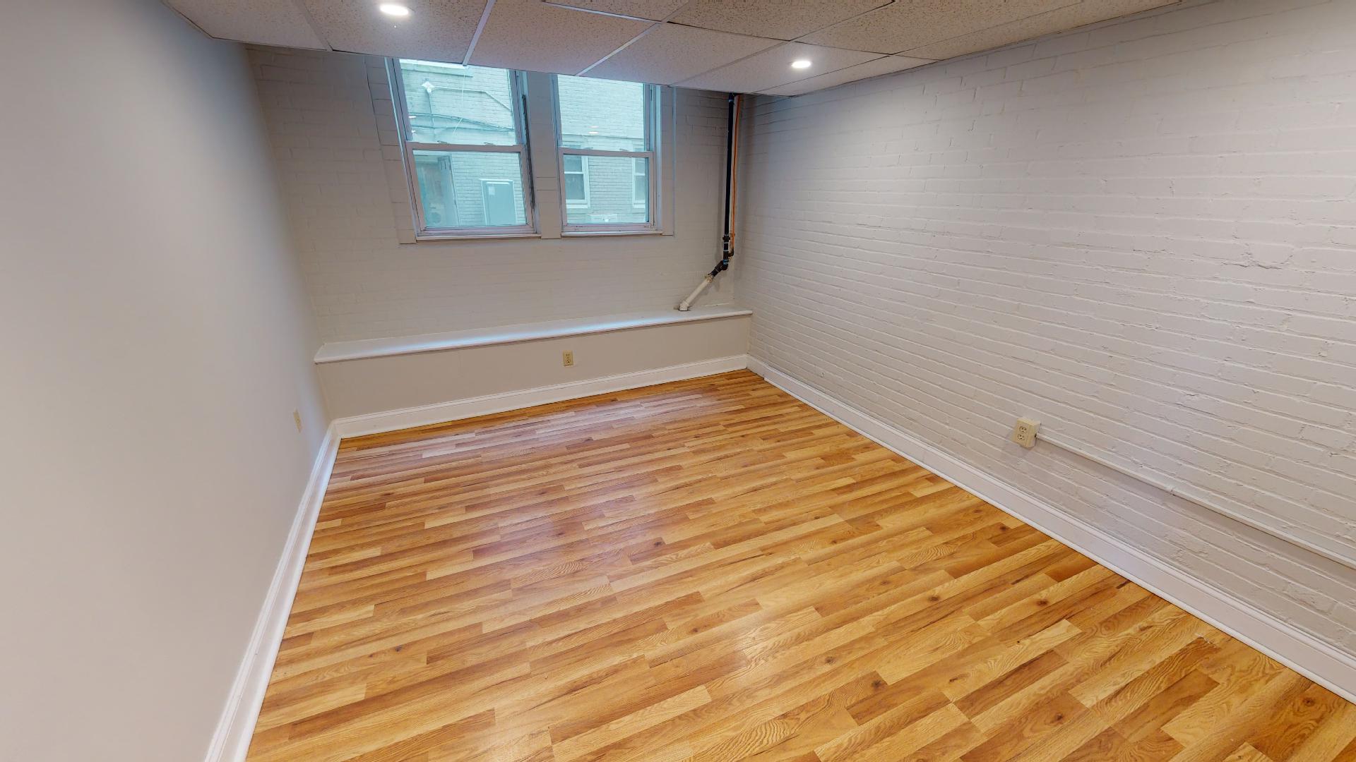 4 bed, 2 bath apartment for rent at 1187 Commonwealth Ave Unit 101, Allston — photo 11 of 13