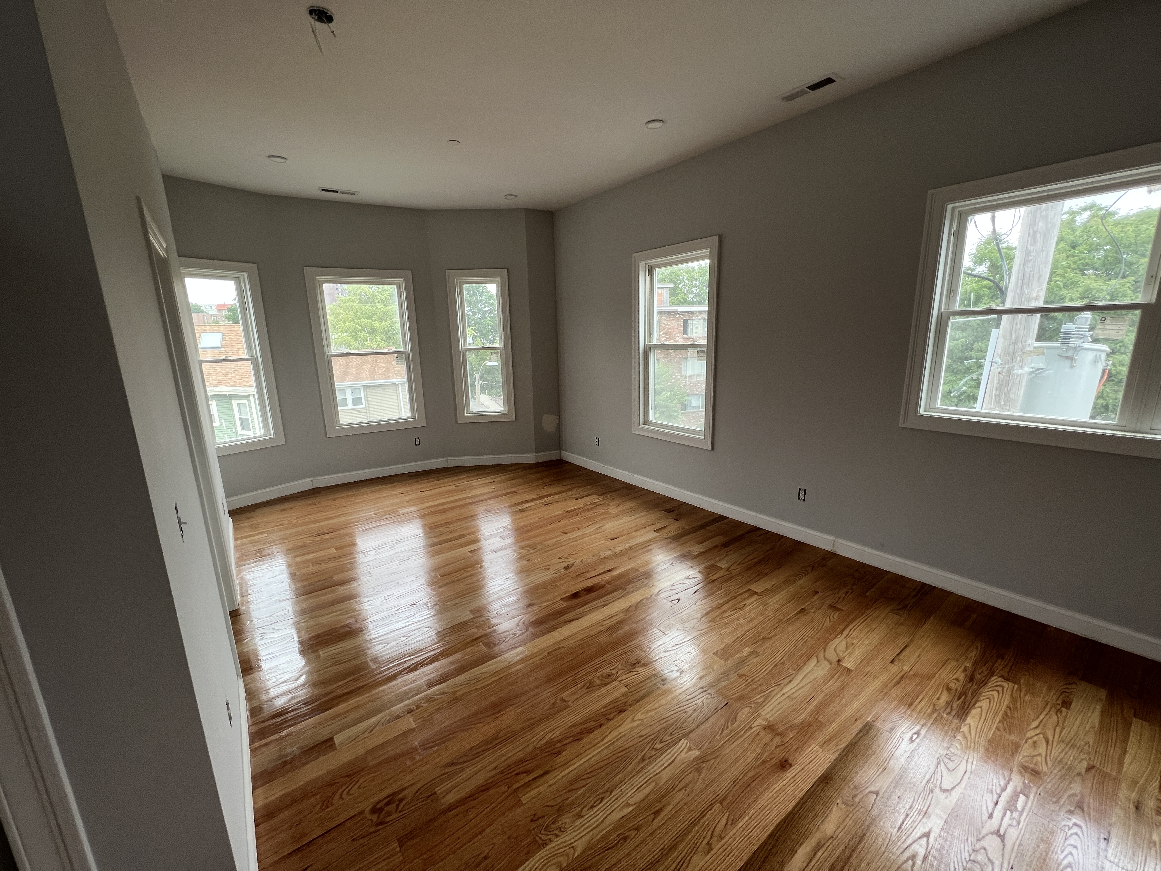 4 bed, 2 bath apartment for rent at 124 Cross St Unit 3L, Prospect Hill — photo 9 of 11
