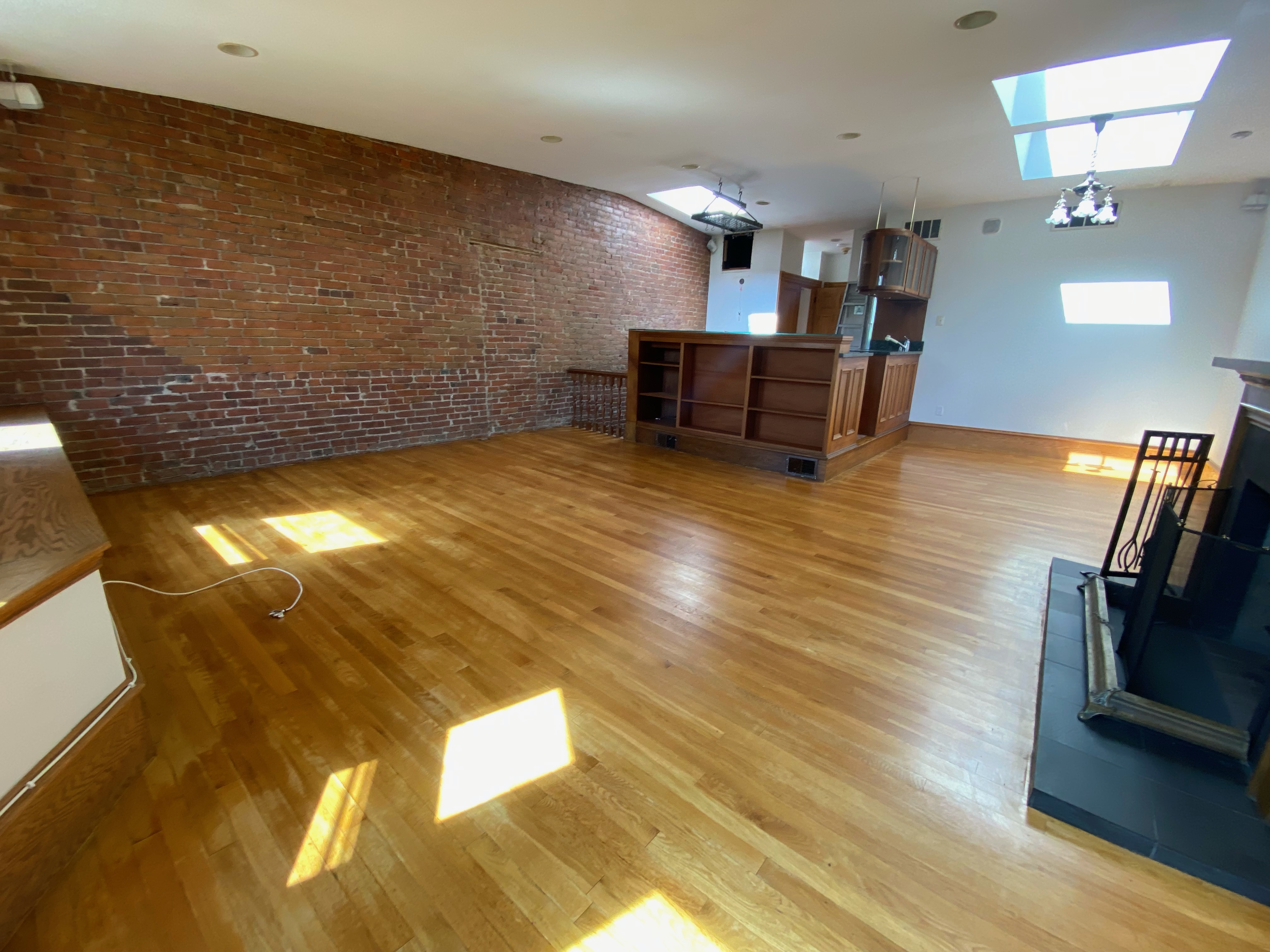 1 bed, 1 bath apartment for rent at 13 Holyoke St Unit 4, South End — photo 4 of 6