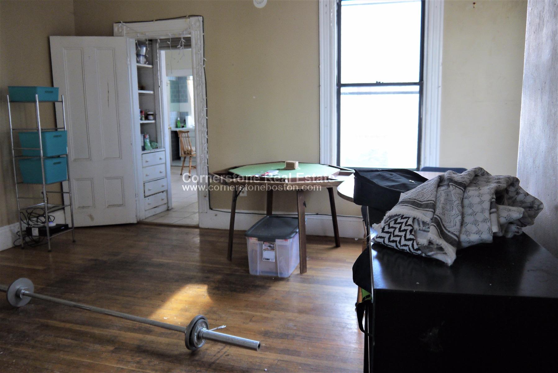 6 bed, 2 bath apartment for rent at 13 Saunders St Unit 0, Allston — photo 7 of 12