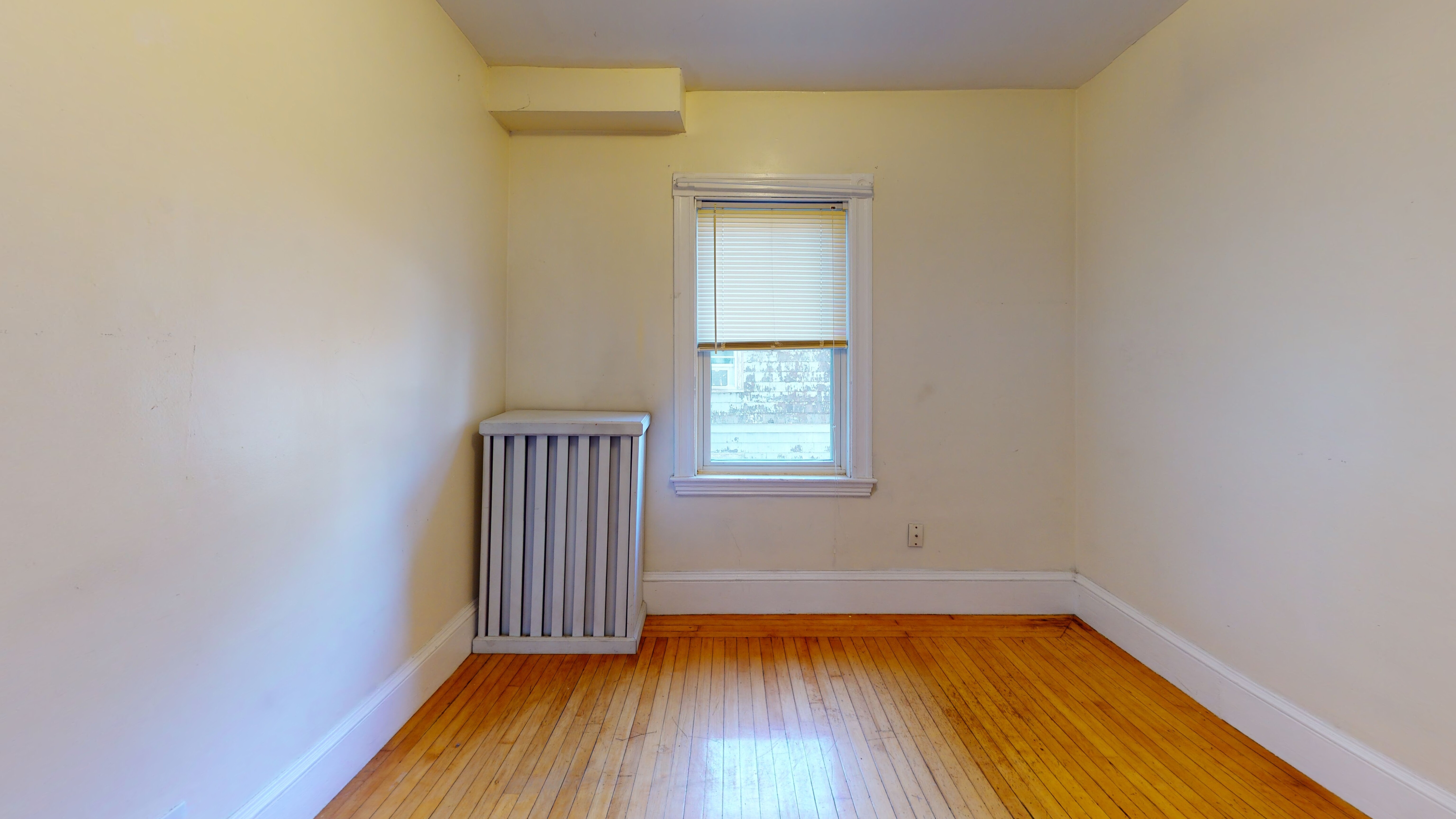 4 bed, 1.5 bath apartment for rent at 48 Fairbanks St Unit 2, Brighton — photo 4 of 11