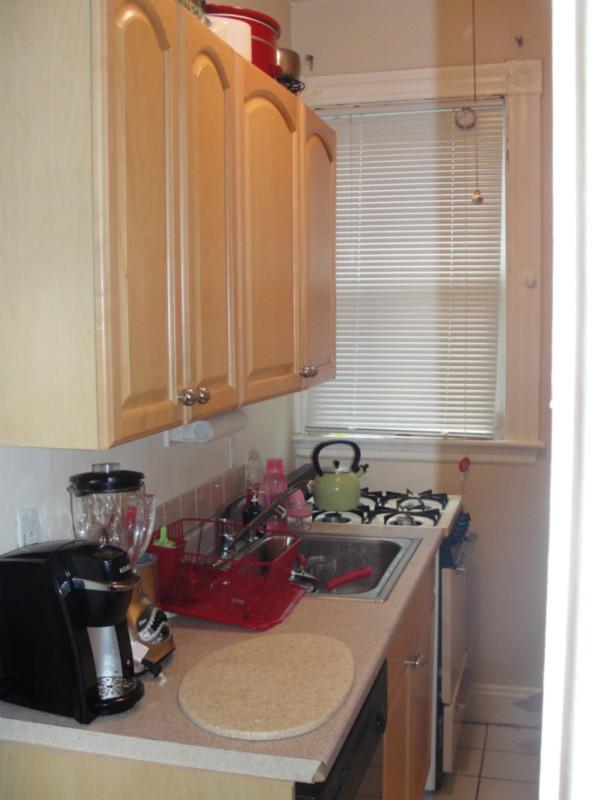 1 split bed, 1 bath apartment for rent at 11 Glenville Ave Unit 1, Allston — photo 4 of 4