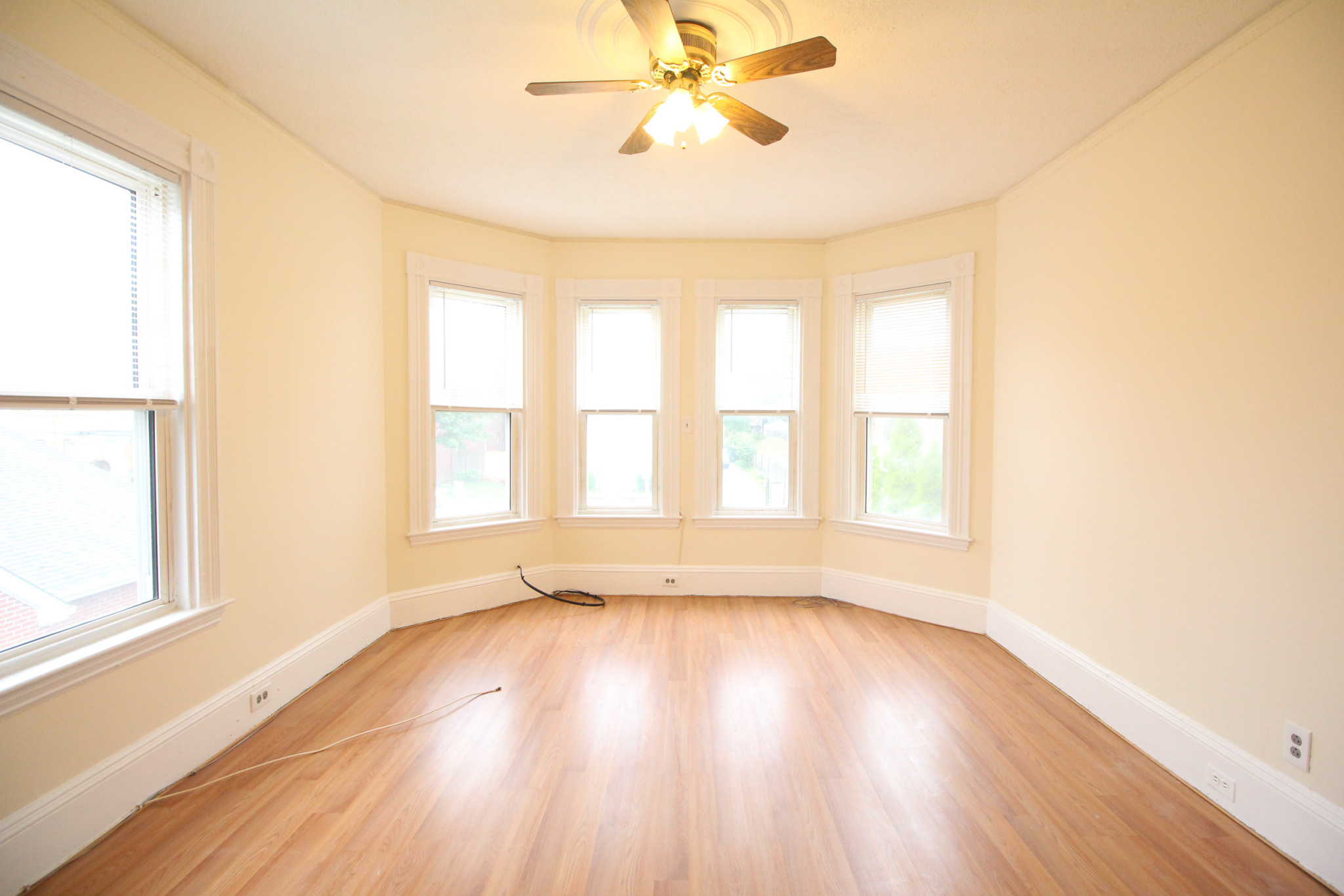 4 bed, 1 bath apartment for rent at 40 Forest St Unit 1, Roxbury — photo 9 of 21