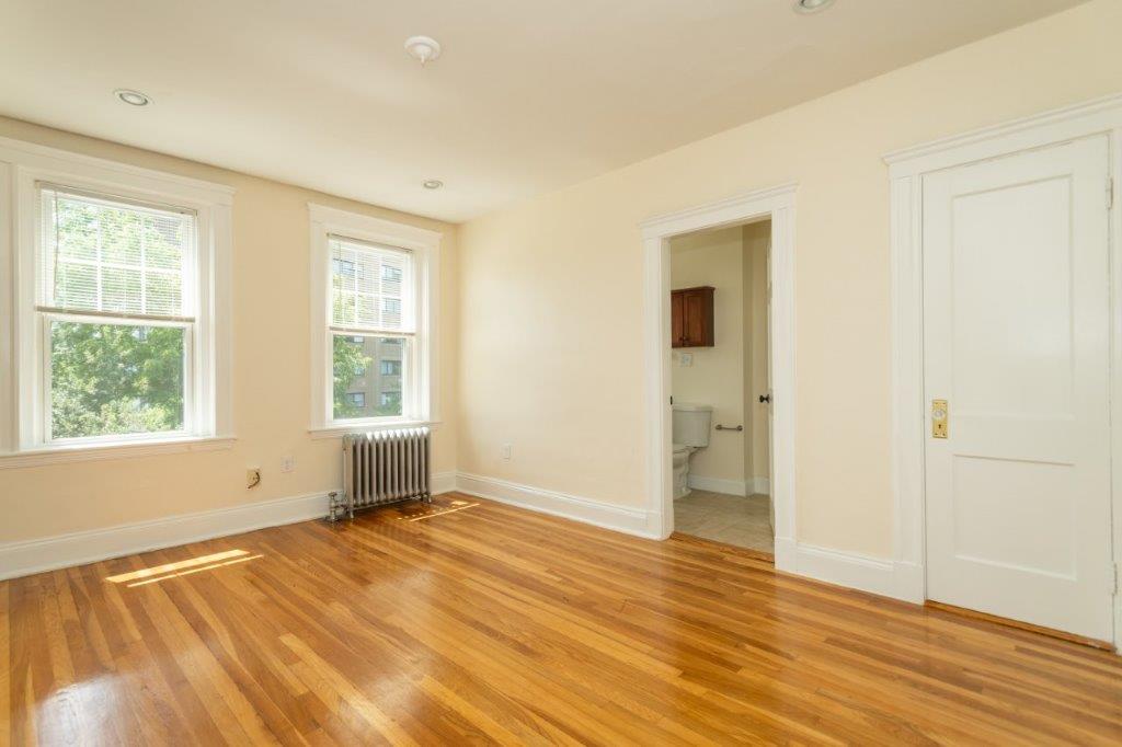 Studio bed, 1 bath apartment for rent at 285 Chestnut Hill Ave Unit 22A, Brighton — photo 4 of 8