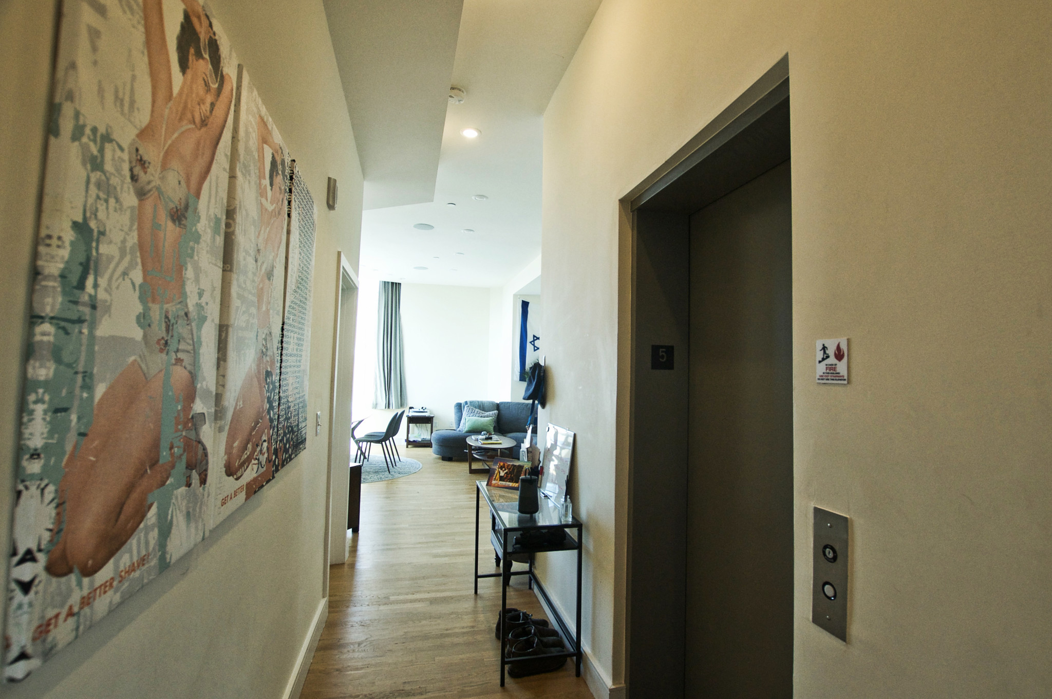 877 Beacon St, Fenway