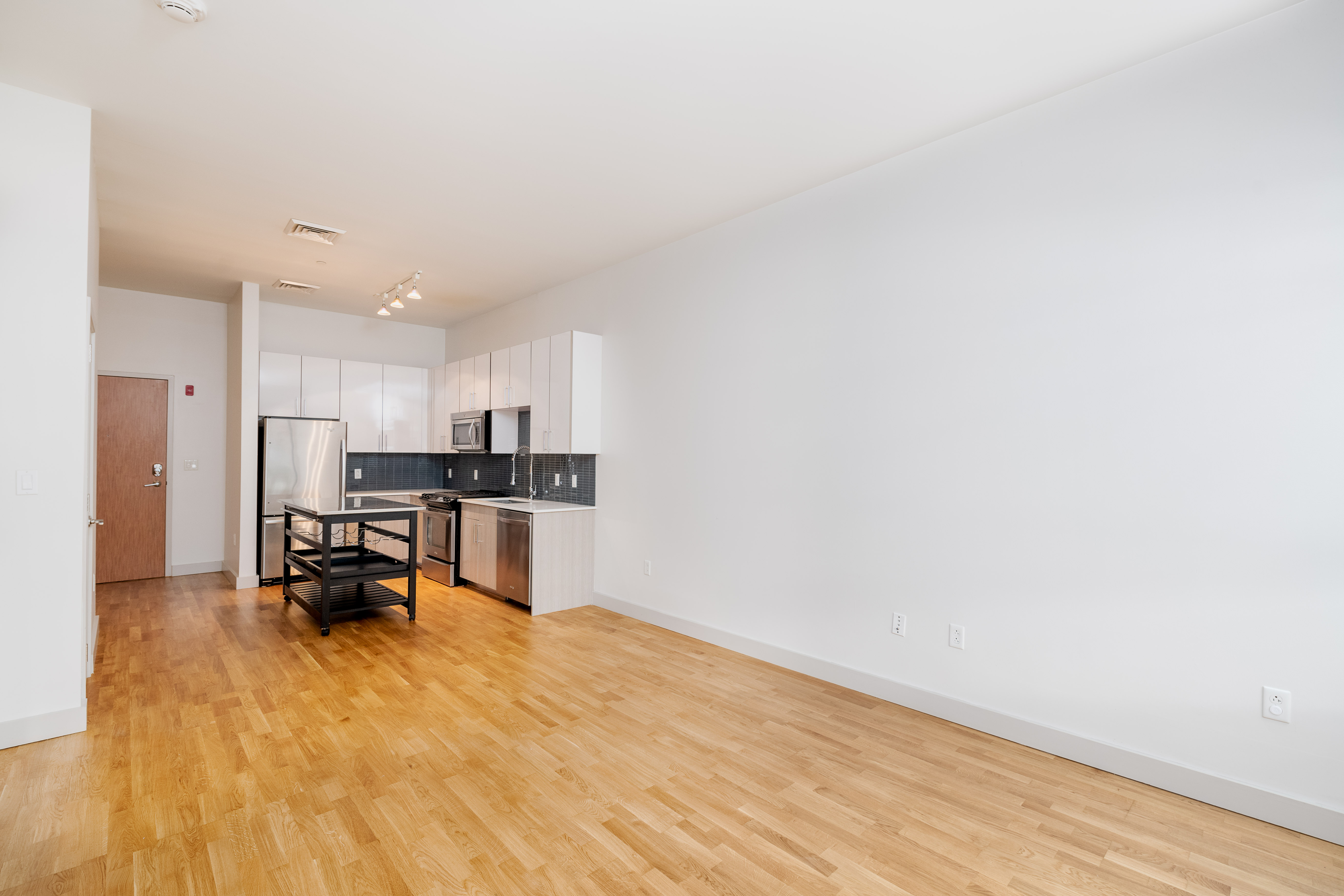 1 bed, 1 bath apartment for rent at 320 D St Unit 314, South Boston — photo 5 of 20