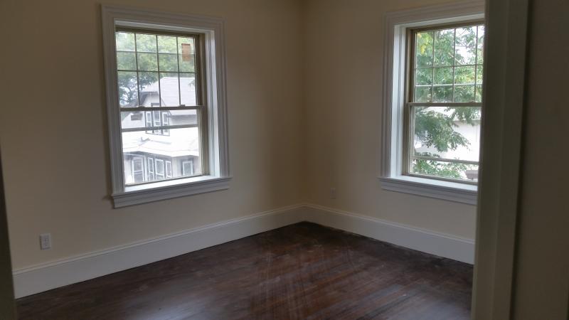 4 bed, 2 bath apartment for rent at 30 Commonwealth Ter Unit 3, Brighton — photo 3 of 5