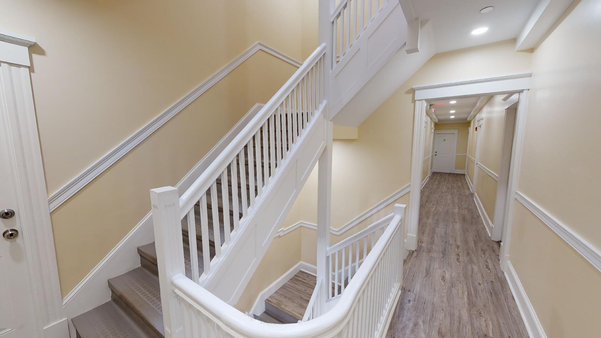 1 bed, 1 bath apartment for rent at 110 Sutherland Rd Unit C, Brighton — photo 11 of 15