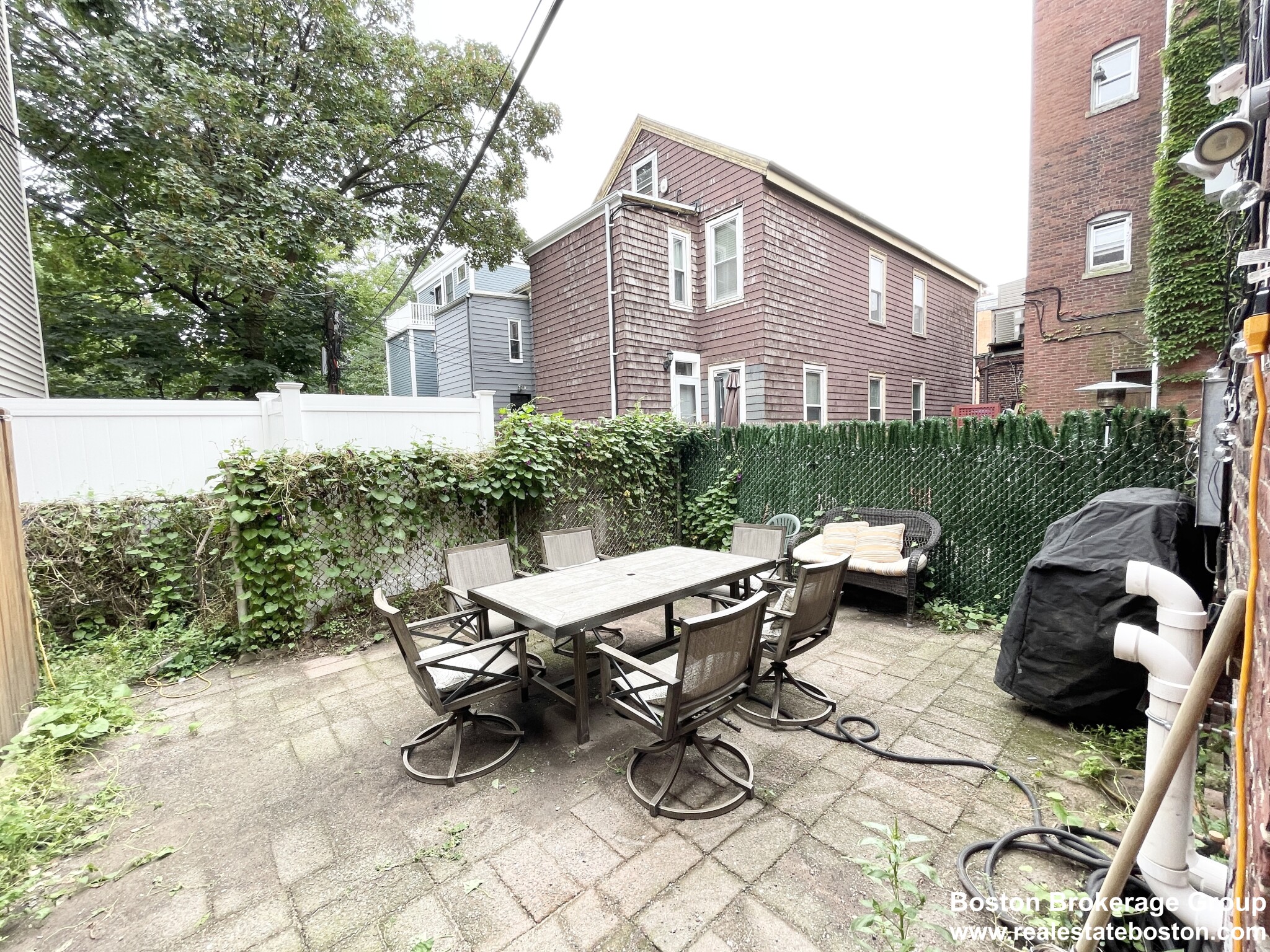 5 bed, 3 bath apartment for rent at 98 L St Unit 1F, South Boston — photo 5 of 15