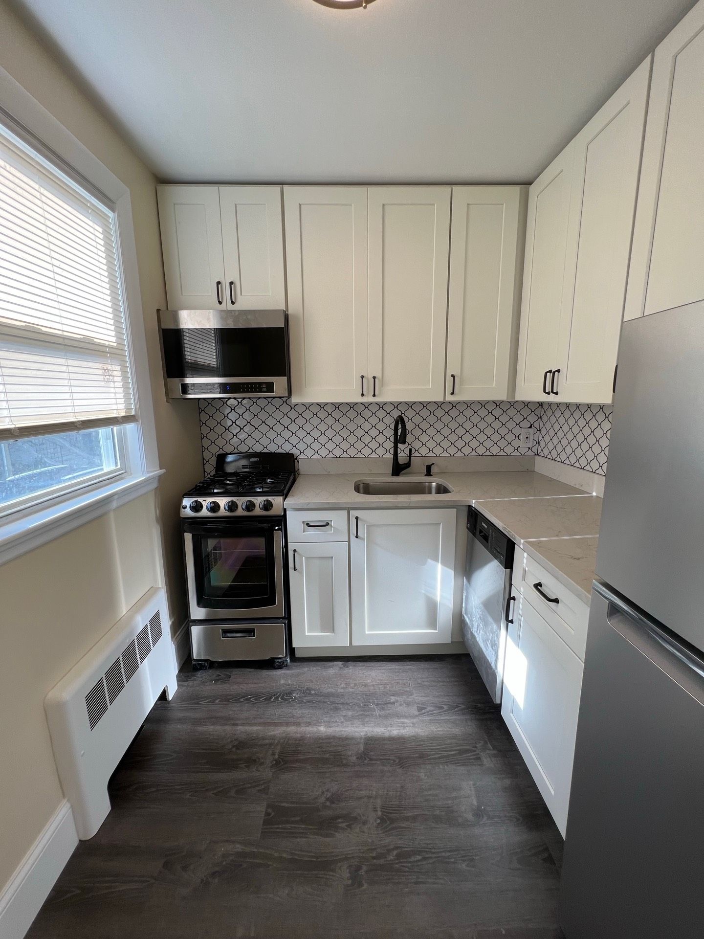 2 bed, 1 bath apartment for rent at 87 Winthrop Shore Dr Unit 2F, Winthrop — photo 2 of 21