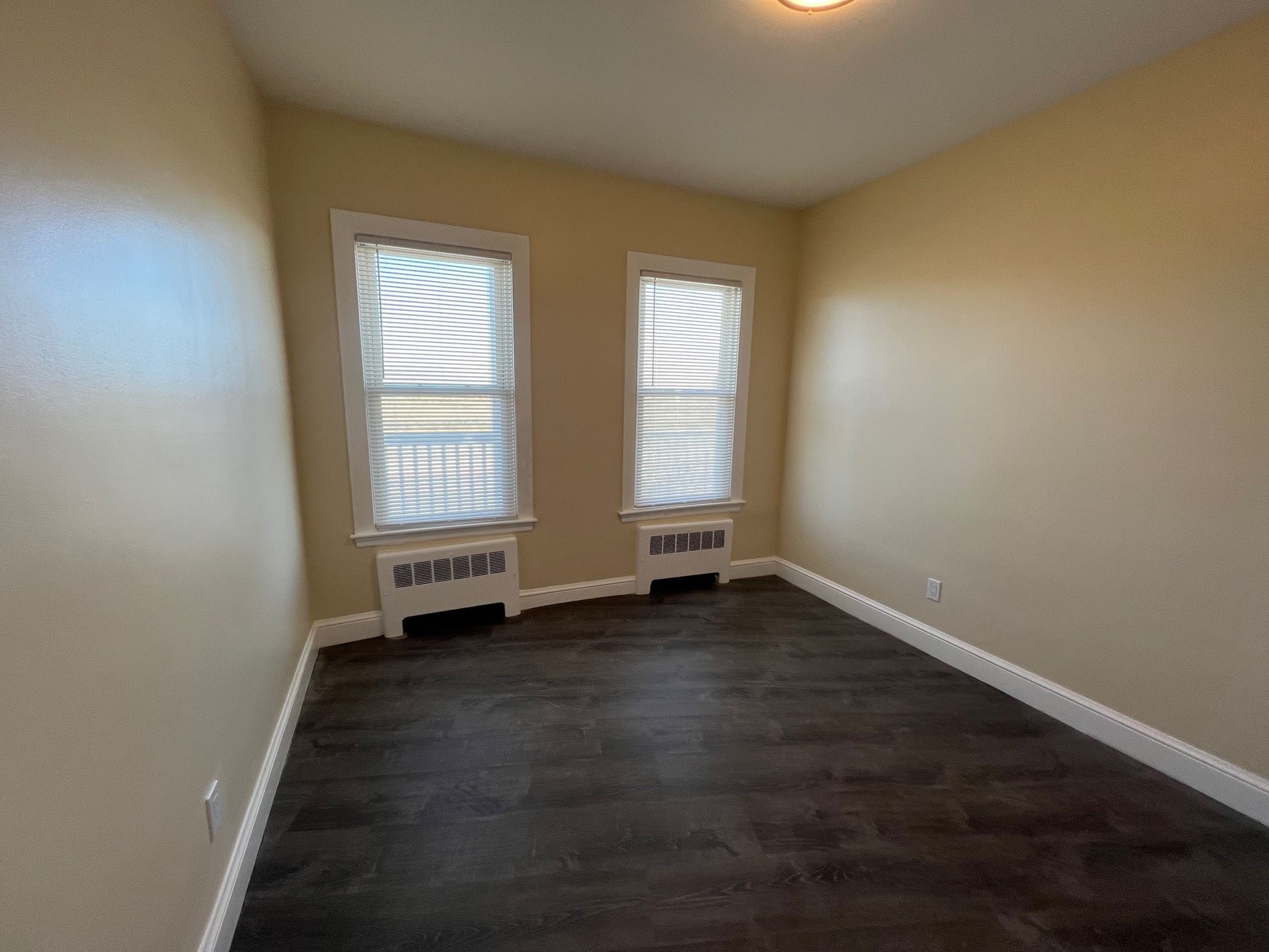 2 bed, 1 bath apartment for rent at 87 Winthrop Shore Dr Unit 2F, Winthrop — photo 13 of 21