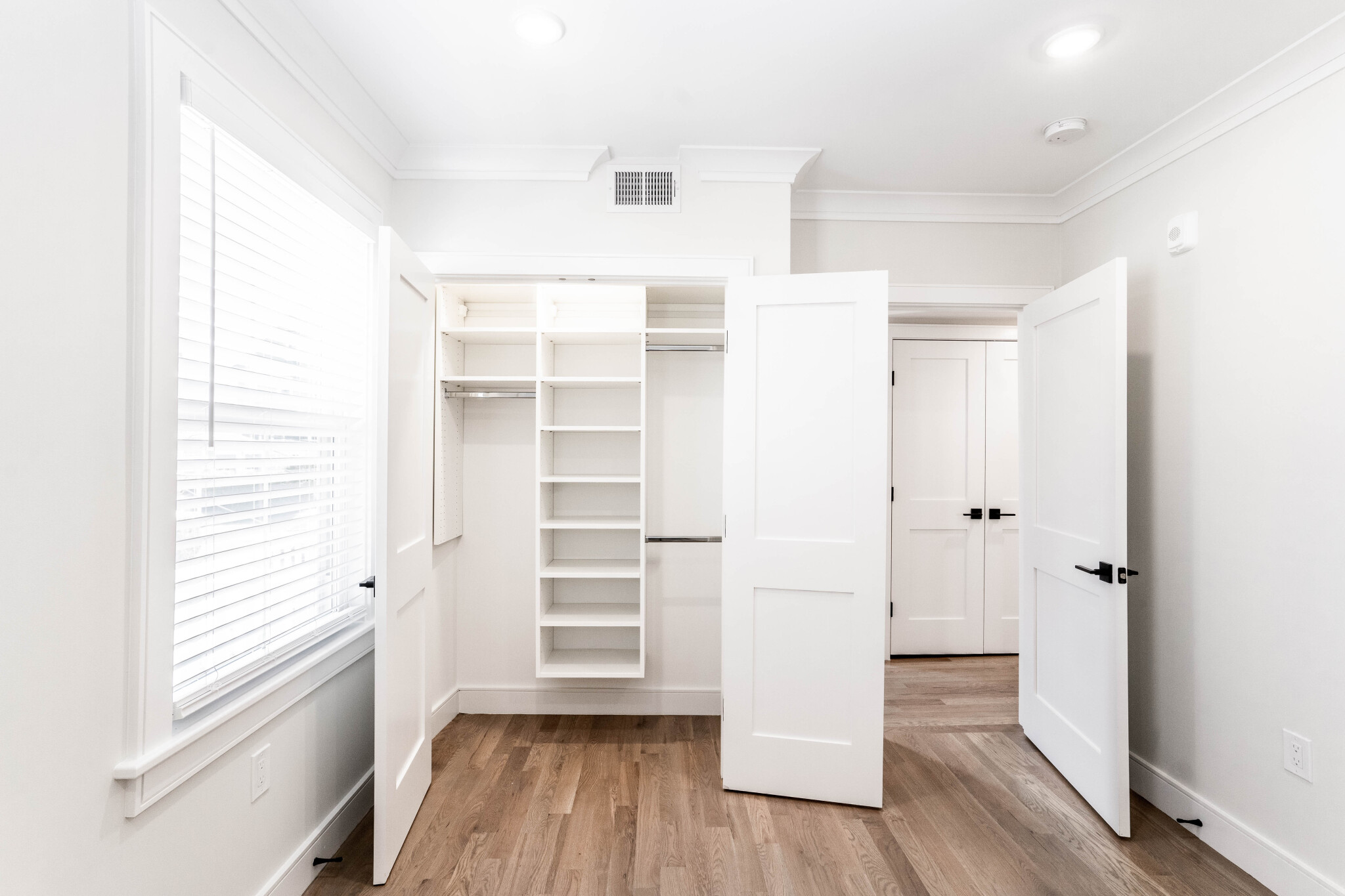 4 bed, 2 bath apartment for rent at 16 Atkins St Unit 1, Brighton — photo 8 of 11