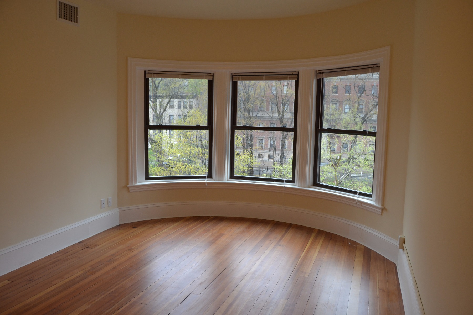 1 bed, 1 bath apartment for rent at 1450 Beacon St Unit 42, Coolidge Corner — photo 8 of 9