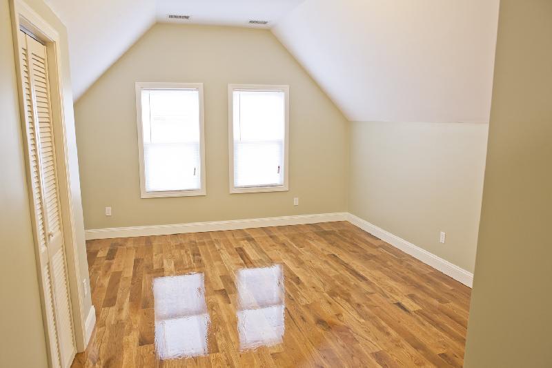 5 bed, 2 bath apartment for rent at 17 Imrie Rd Unit Two, Allston — photo 8 of 16