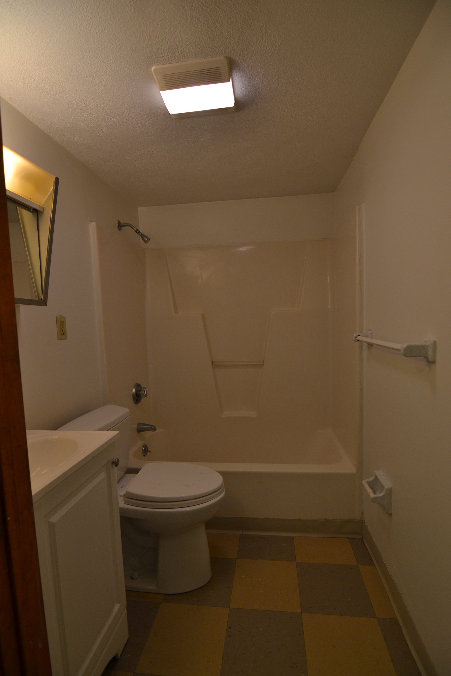 3 bed, 1 bath apartment for rent at 3 Darling St Unit 2, Mission Hill — photo 4 of 7