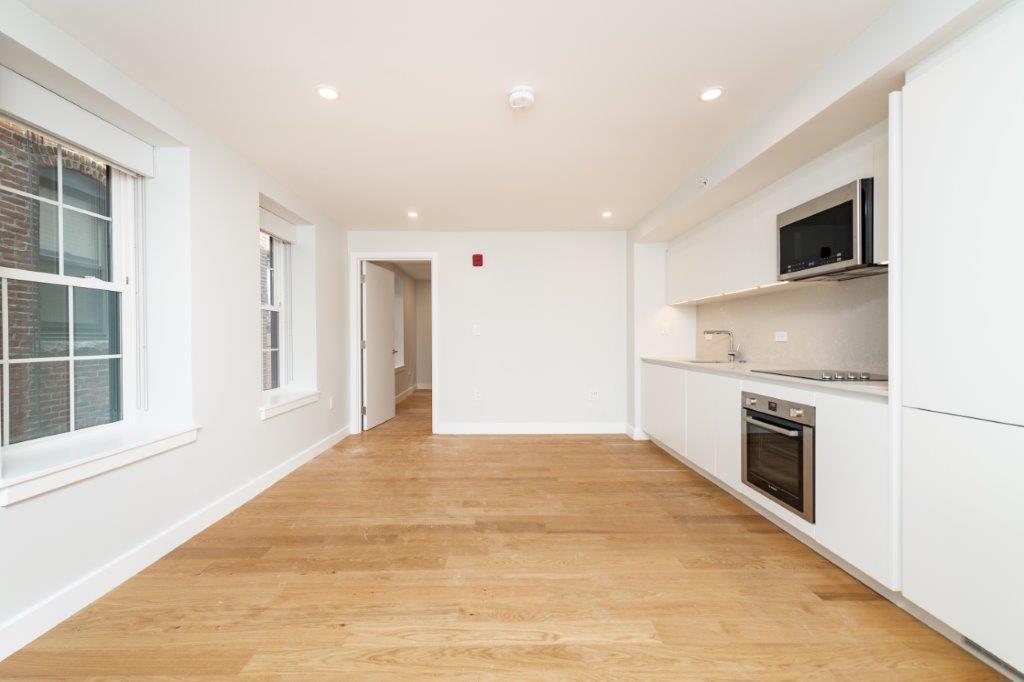 1 bed, 1 bath apartment for rent at 23 Fleet St Unit 5, North End — photo 4 of 5