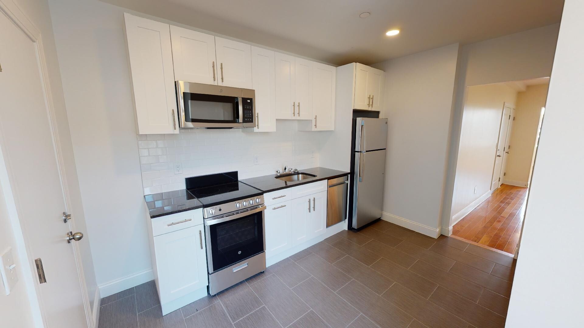 2 bed, 1 bath apartment for rent at 113 Sutherland Rd Unit L, Brighton — photo 10 of 11