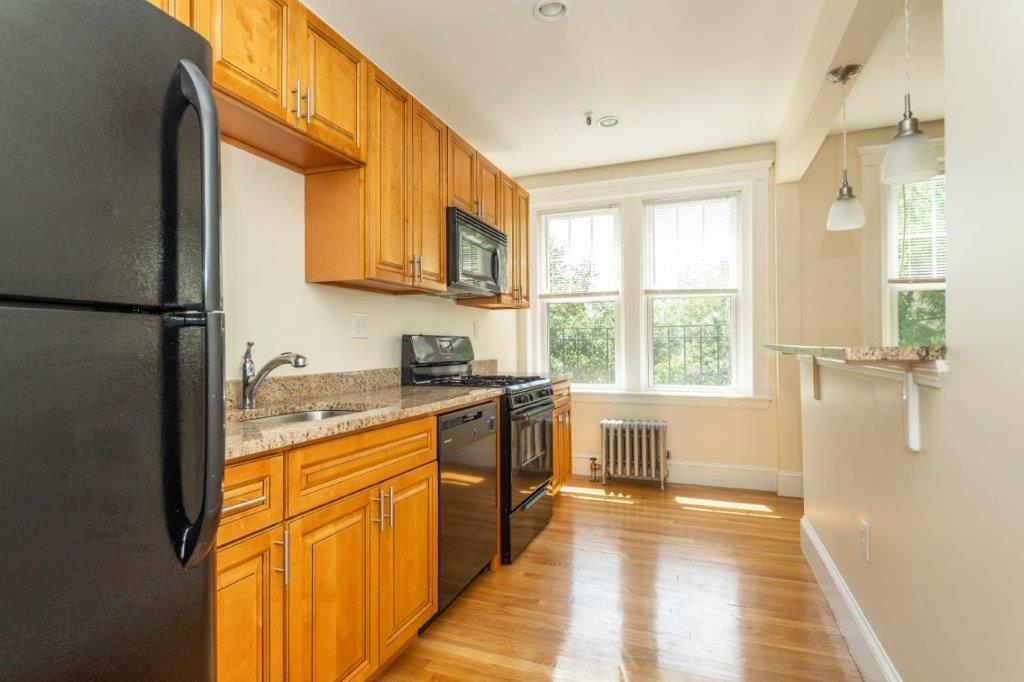 Studio bed, 1 bath apartment for rent at 285 Chestnut Hill Ave Unit 22A, Brighton — photo 6 of 8