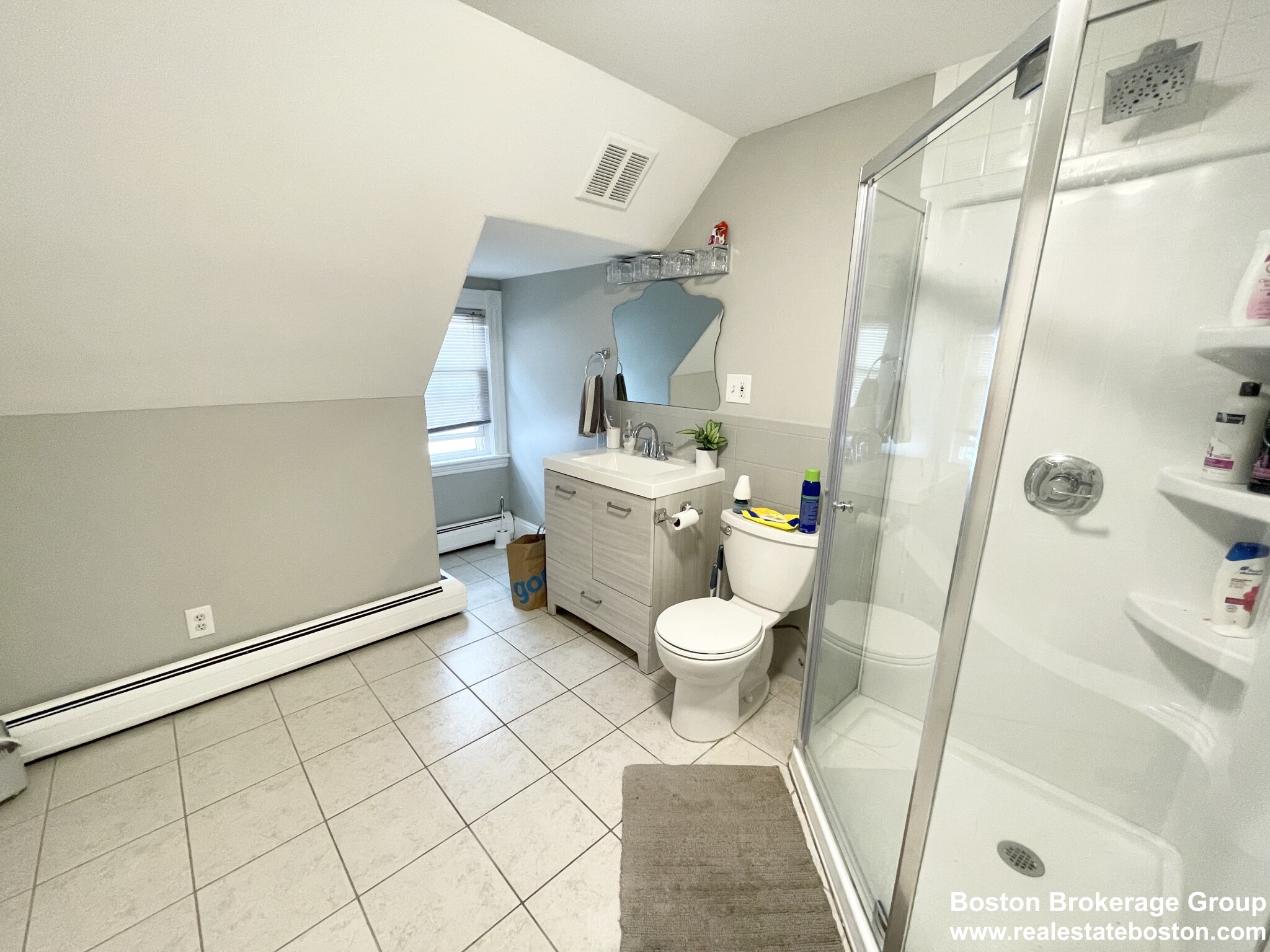 6 bed, 2 bath apartment for rent at 30 Falcon St Unit 2, East Boston — photo 11 of 14