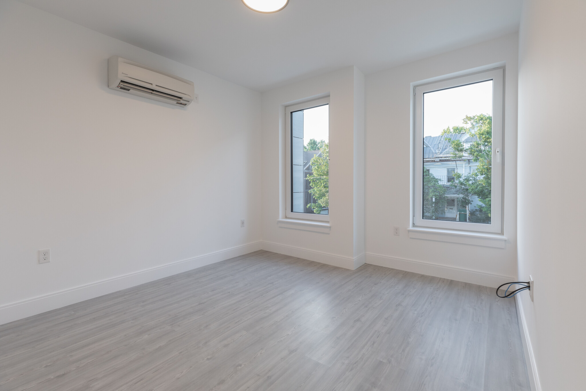 42 North Beacon St, Allston