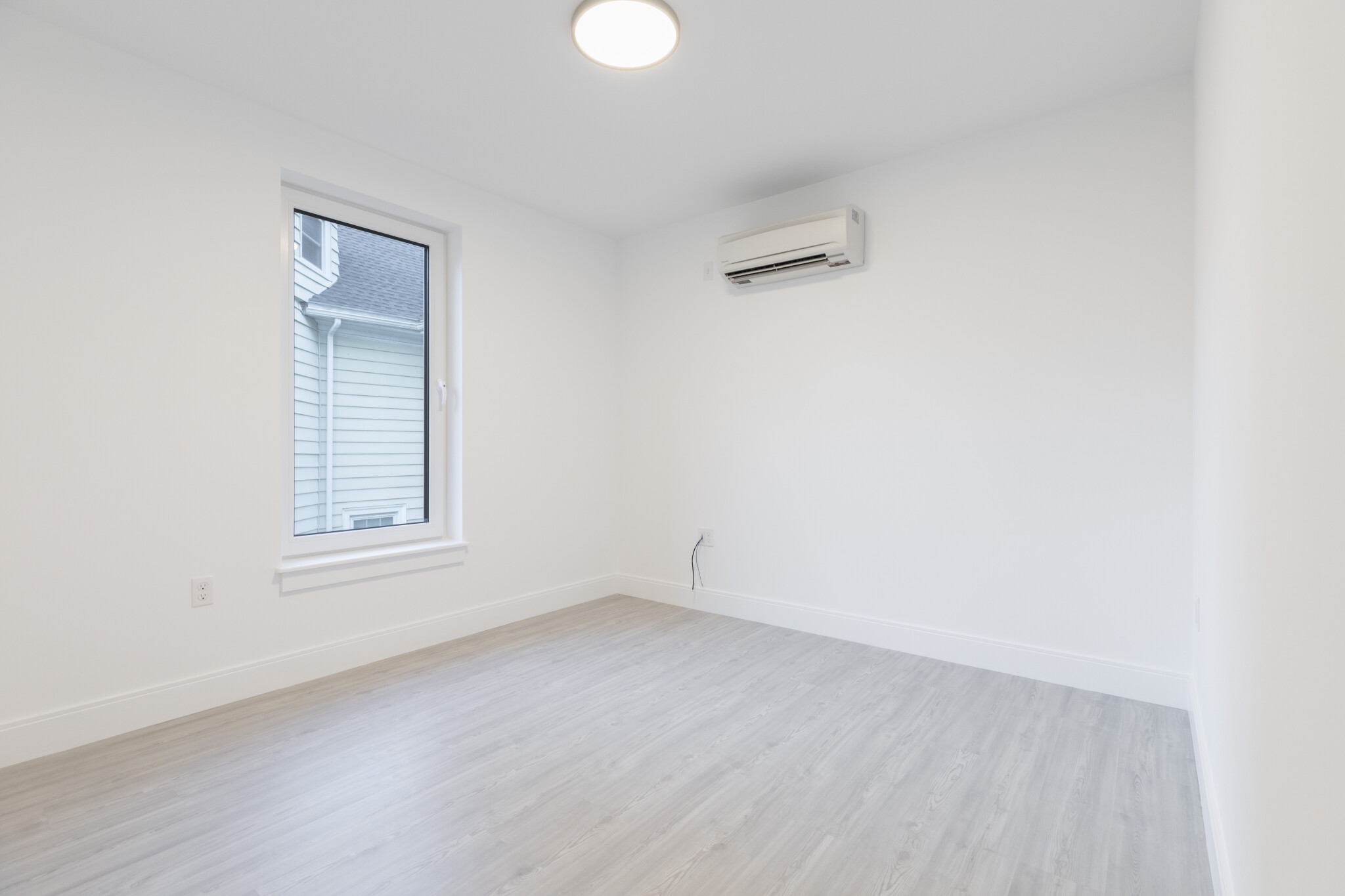 42 North Beacon St, Allston