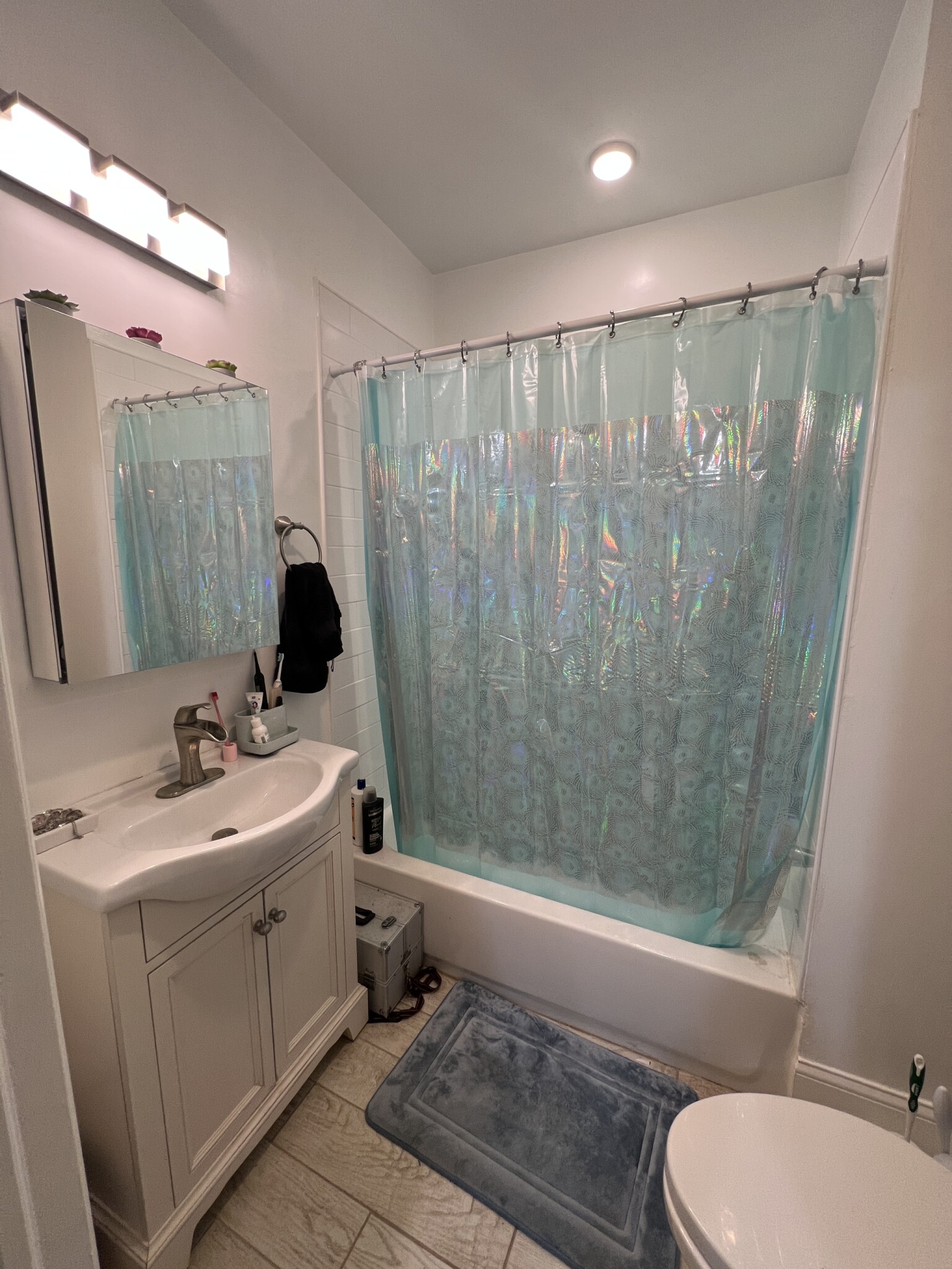 Studio bed, 1 bath apartment for rent at 2 Otis St Unit 1F, East Somerville — photo 18 of 20