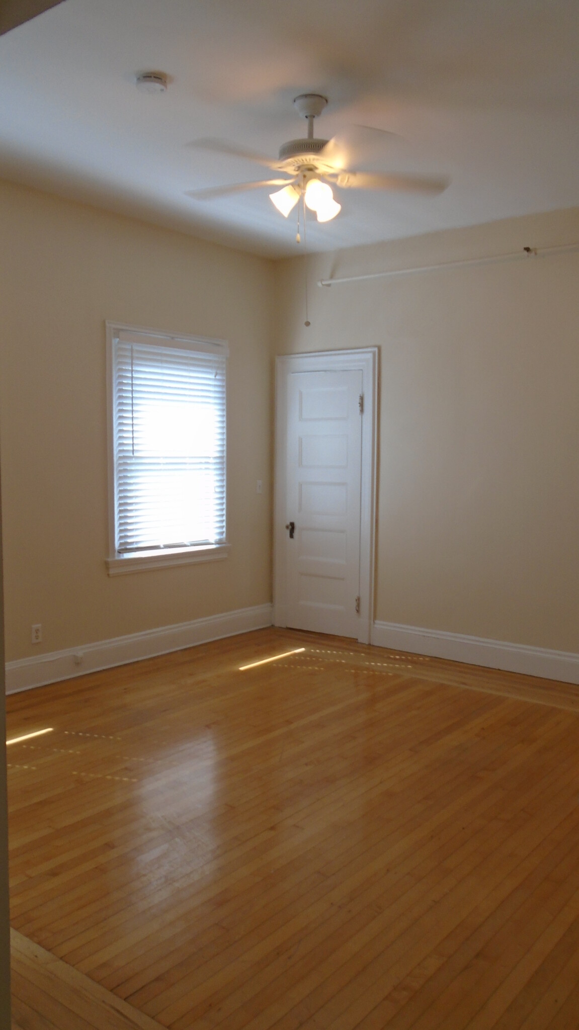 Studio bed, 1 bath apartment for rent at 1470 Beacon St Unit 49, Coolidge Corner — photo 7 of 16