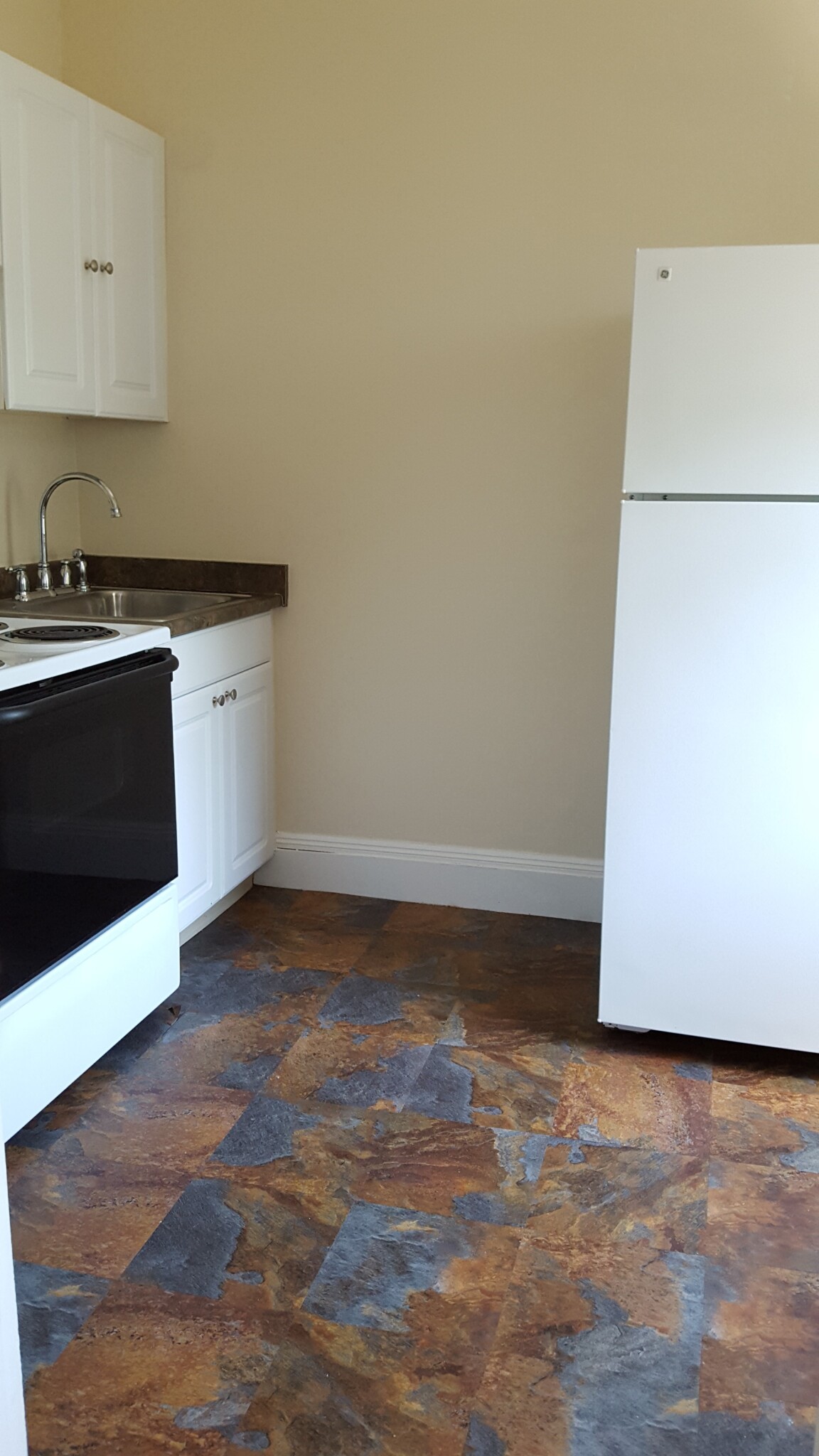 Studio bed, 1 bath apartment for rent at 1470 Beacon St Unit 49, Coolidge Corner — photo 13 of 16