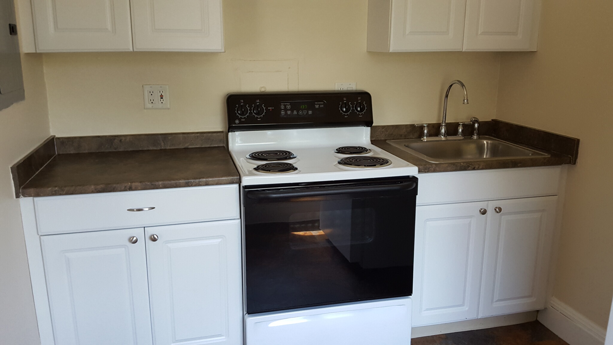 Studio bed, 1 bath apartment for rent at 1470 Beacon St Unit 49, Coolidge Corner — photo 14 of 16