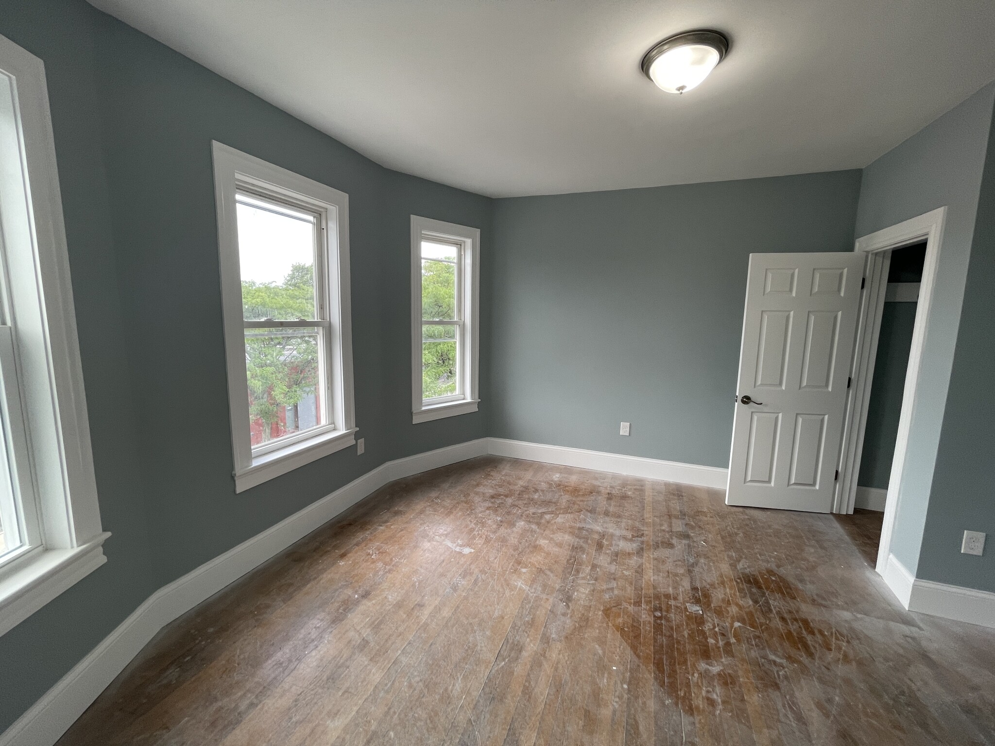 4 bed, 2 bath apartment for rent at 366 Highland Ave Unit 7, Davis Square — photo 6 of 33