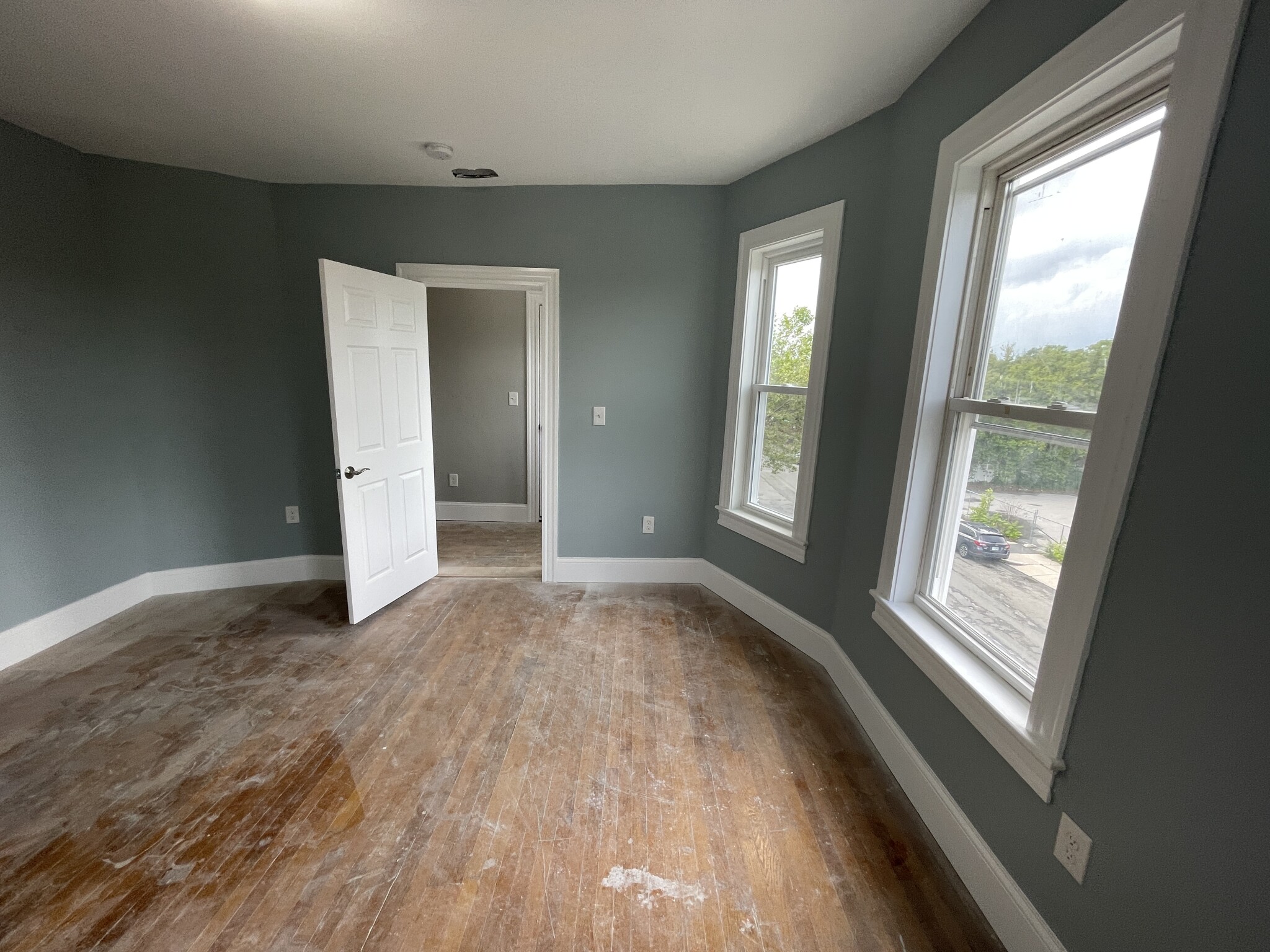 4 bed, 2 bath apartment for rent at 366 Highland Ave Unit 7, Davis Square — photo 2 of 33