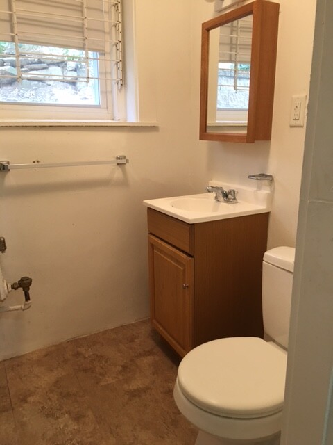 1 split bed, 1 bath apartment for rent at 116 Sutherland Rd Unit A, Brighton — photo 7 of 7