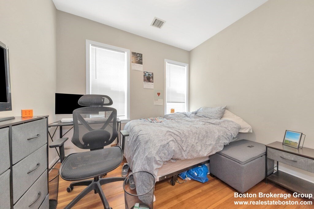 4 bed, 2 bath apartment for rent at 228 Calumet St Unit 2A, Mission Hill — photo 8 of 14