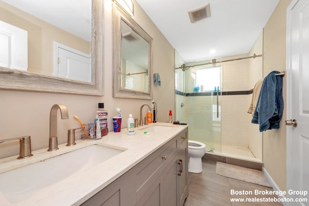 4 bed, 2 bath apartment for rent at 228 Calumet St Unit 2A, Mission Hill — photo 10 of 14