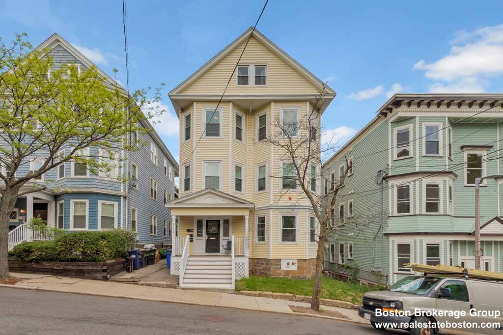 4 bed, 2 bath apartment for rent at 228 Calumet St Unit 2A, Mission Hill — photo 14 of 14
