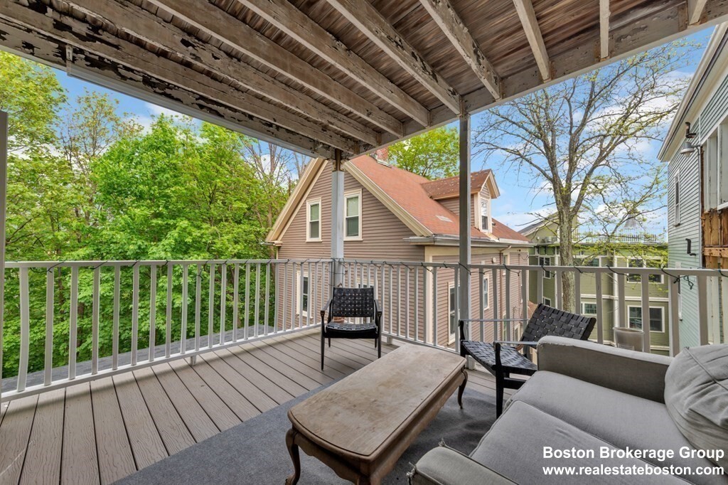 228 Calumet St, Mission Hill