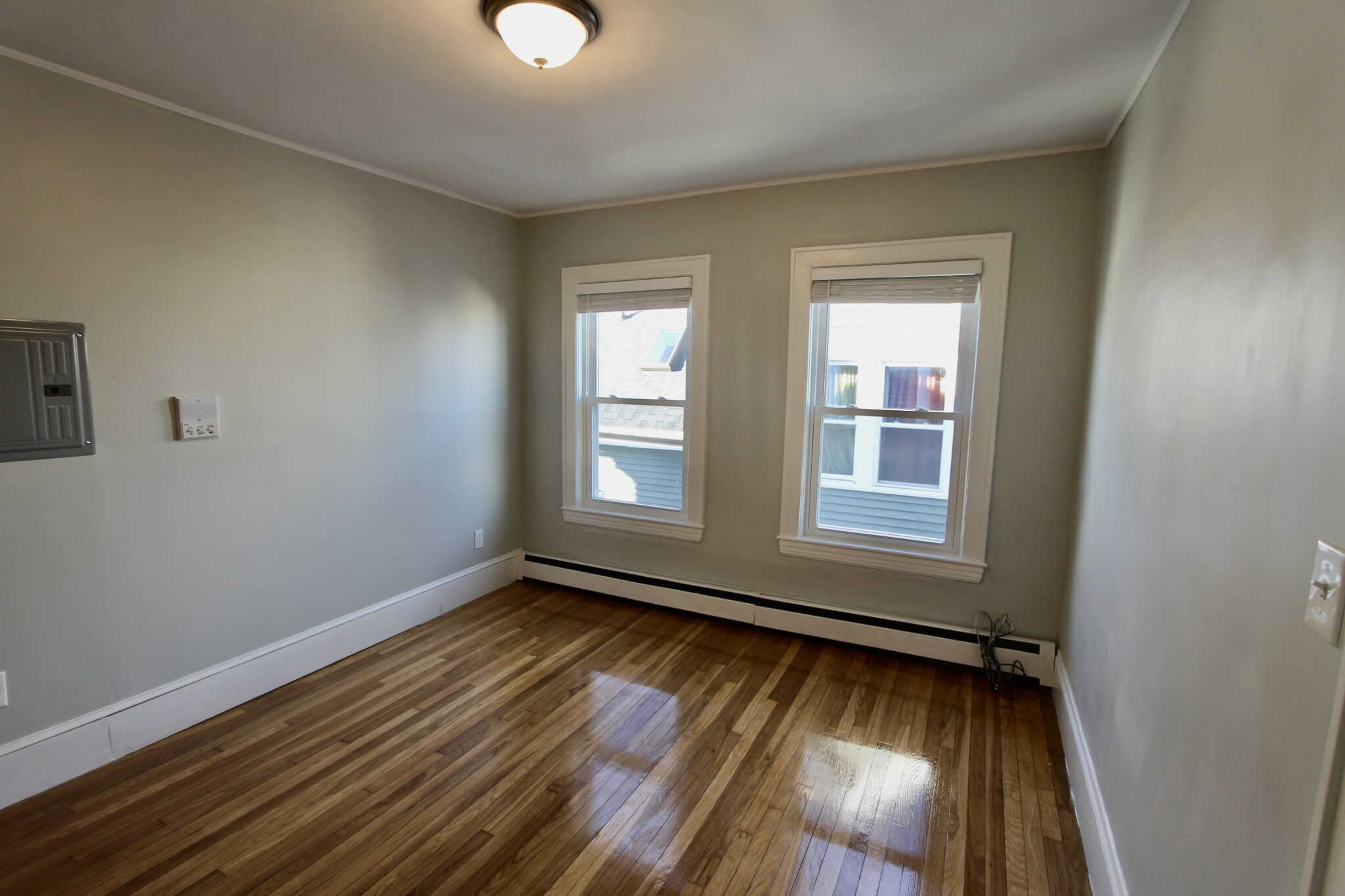 1 bed, 1 bath apartment for rent at 56 Estes St Unit 6, Lynn — photo 2 of 6