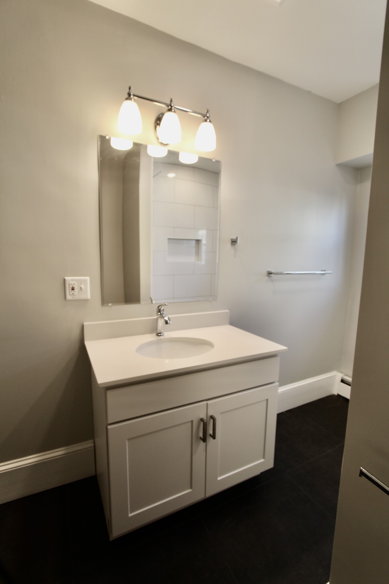 1 bed, 1 bath apartment for rent at 56 Estes St Unit 6, Lynn — photo 4 of 6