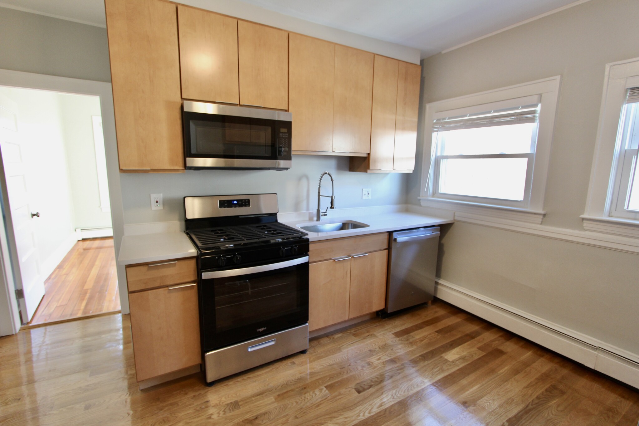 1 bed, 1 bath apartment for rent at 56 Estes St Unit 6, Lynn — photo 3 of 6