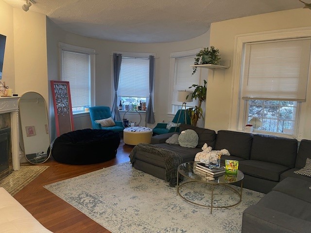 186 Naples Rd, Brookline