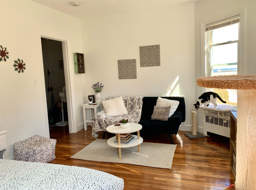 Studio bed, 1 bath apartment for rent at 87 Winthrop Shore Dr Unit 3, Winthrop — photo 1 of 10