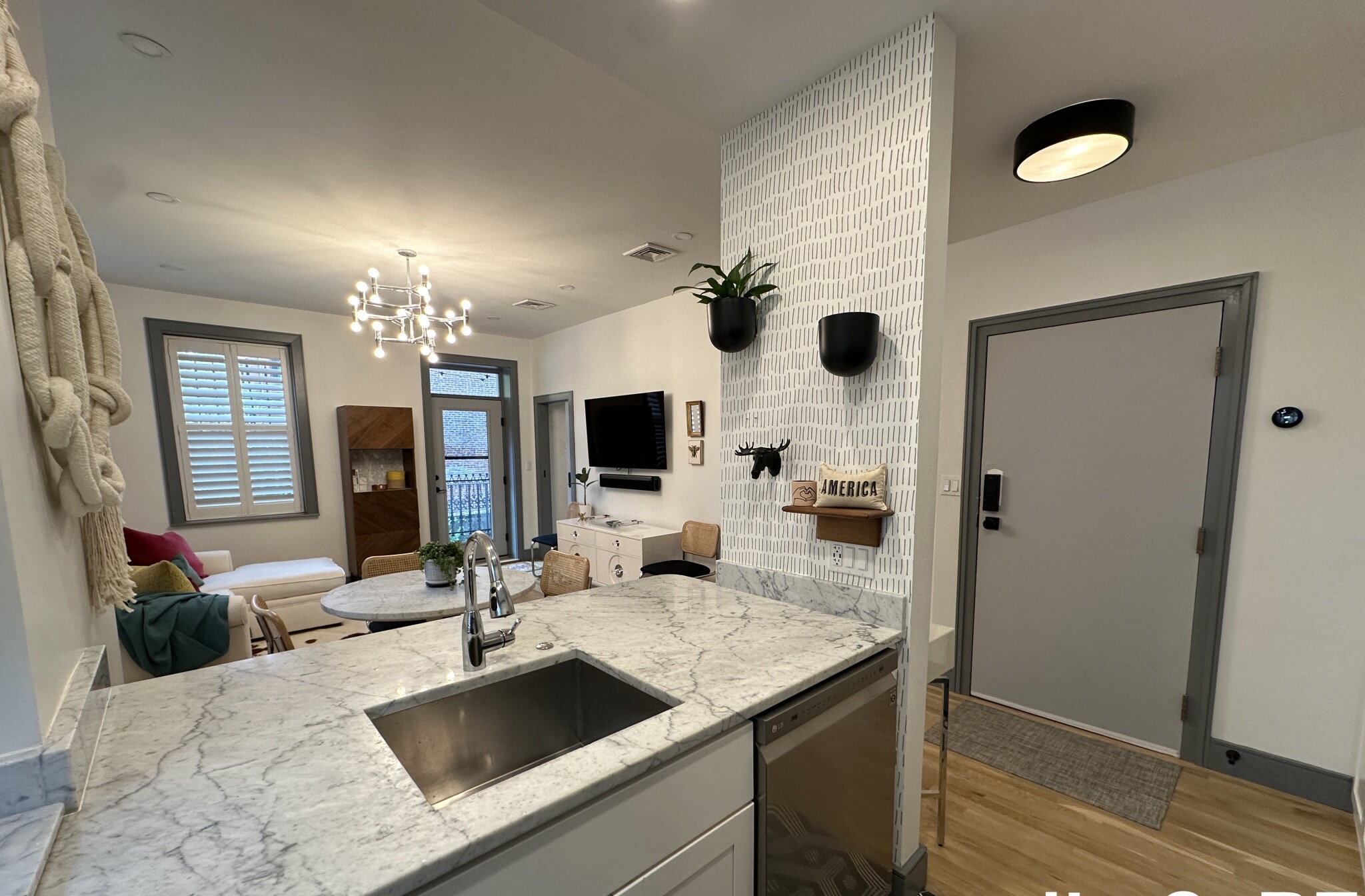 1 bed, 1 bath apartment for rent at 5 Greenwich Park Unit 3, South End — photo 4 of 13