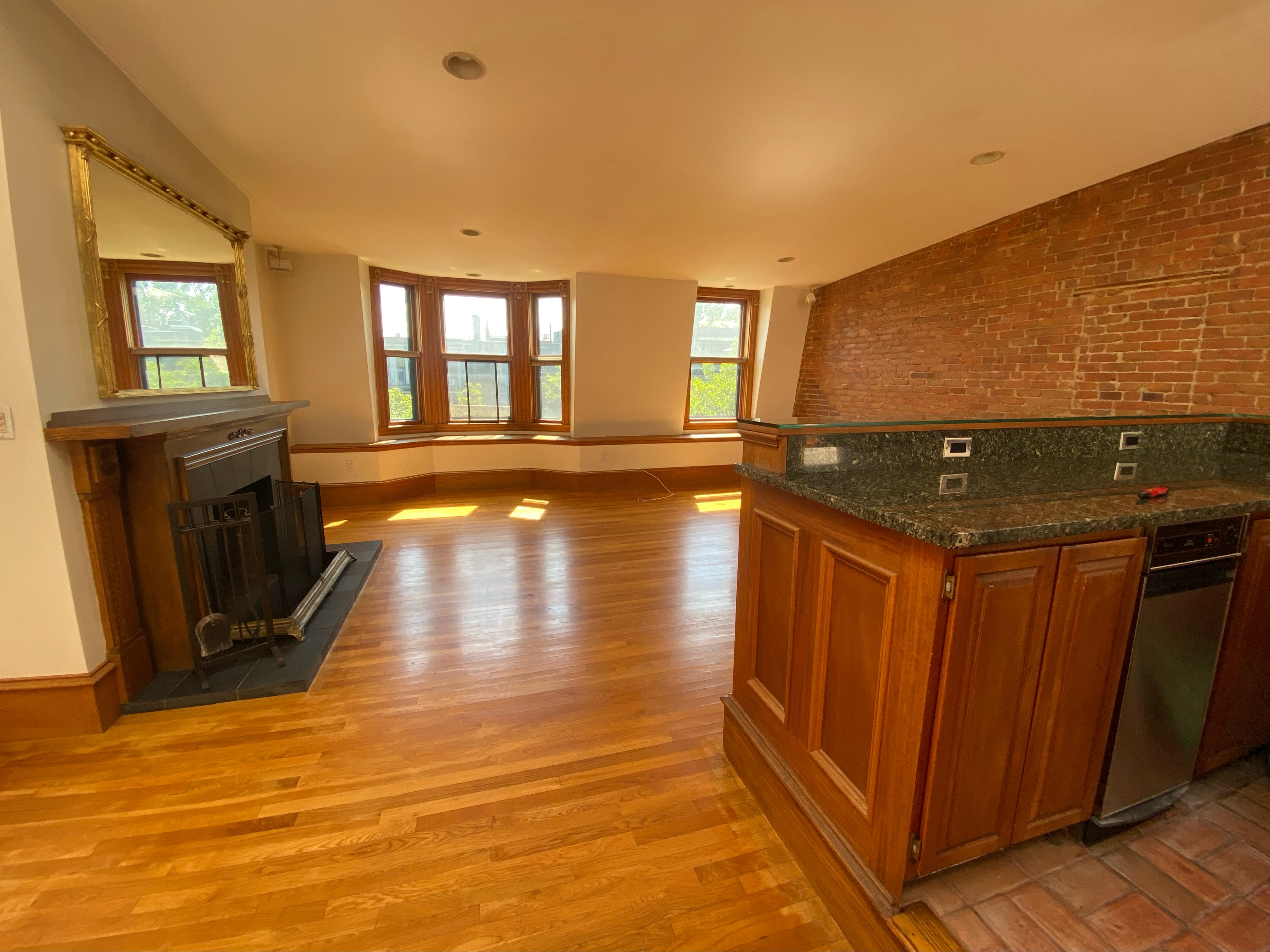 1 bed, 1 bath apartment for rent at 14 Holyoke St Unit 4, South End — photo 3 of 6