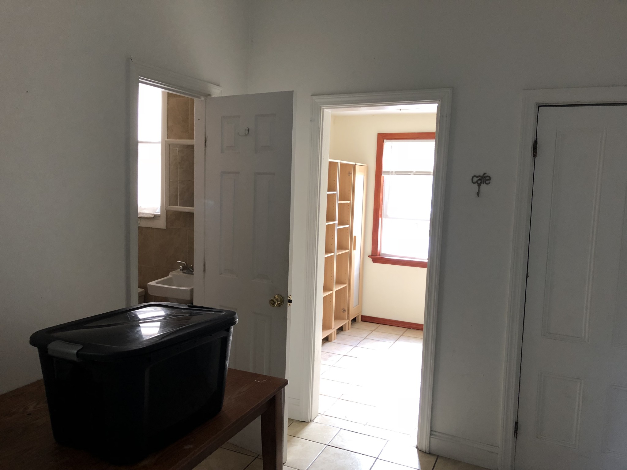 6 bed, 2.5 bath apartment for rent at 15 Pratt St Unit 0, Allston — photo 2 of 10