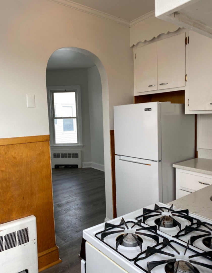 Studio bed, 1 bath apartment for rent at 87 Winthrop Shore Dr Unit 11, Winthrop — photo 4 of 11
