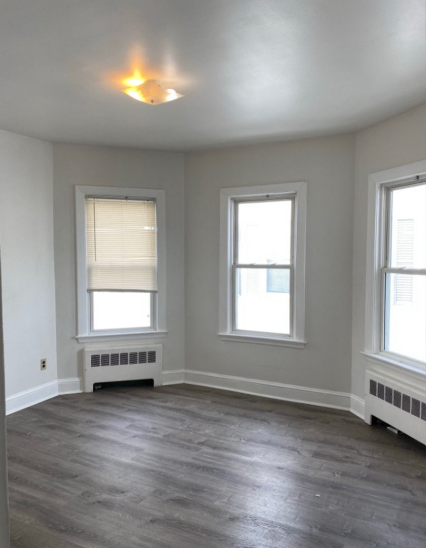 Studio bed, 1 bath apartment for rent at 87 Winthrop Shore Dr Unit 11, Winthrop — photo 7 of 11