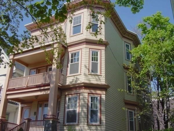 2 bed, 1 bath apartment for rent at 49 Pleasant St Unit 2, Dorchester — photo 2 of 7