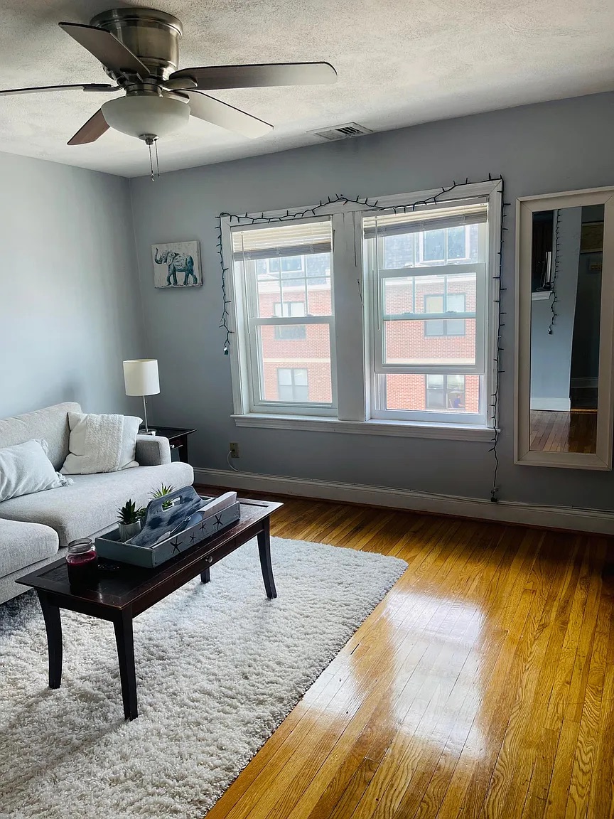 3 bed, 1 bath apartment for rent at 613 3rd St Unit 2, South Boston — photo 5 of 8